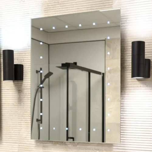 650 x 500 LED Mirror - Battery Operated 24 LED Lights